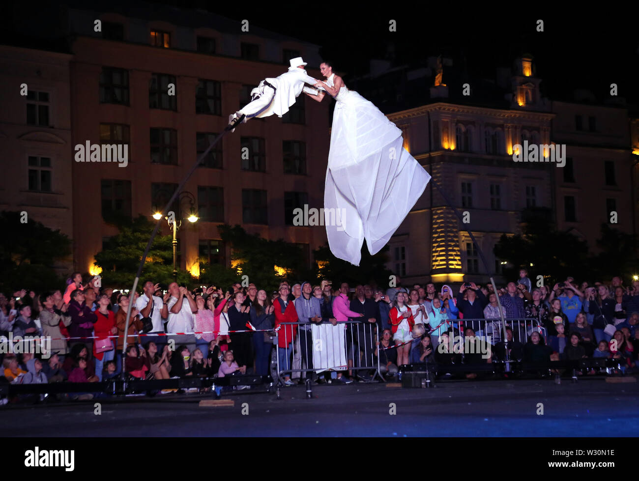 Krakau. Krakau. Polen. Straßentheater FestivaI. Internationale jährliche Veranstaltung, Konferenz der Künstler auf der Straße durchführen. Grand Finale. Stockfoto