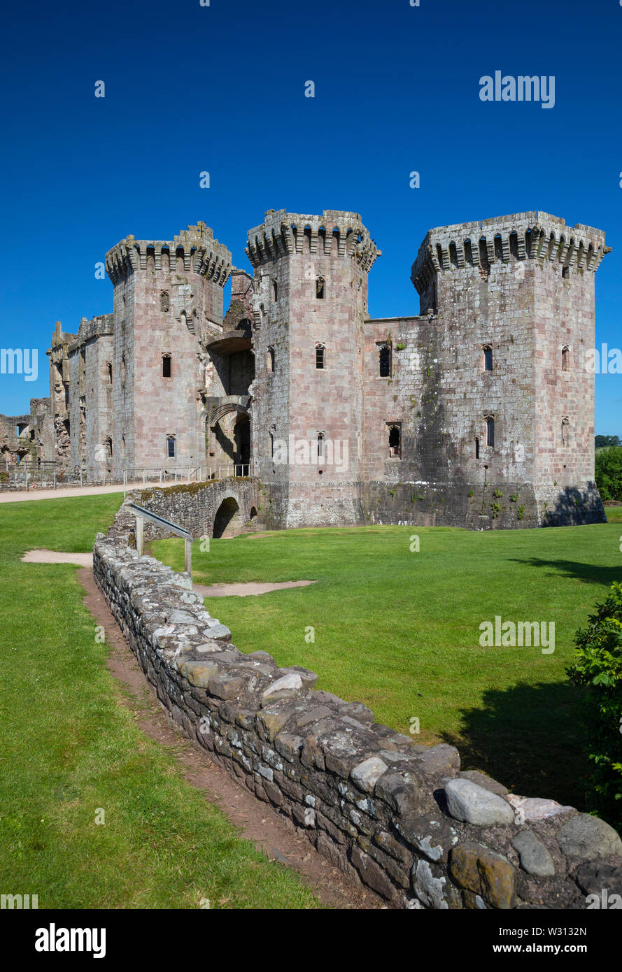 Raglan schloss, Monmouthshire, Wales, Großbritannien Stockfoto