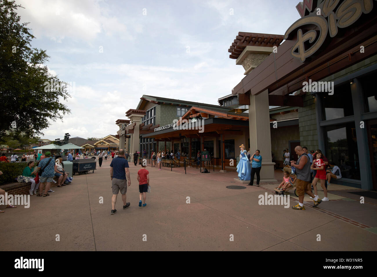 Disney Federn outdoor Shopping und Dining Area Orlando Florida USA Vereinigte Staaten von Amerika Stockfoto