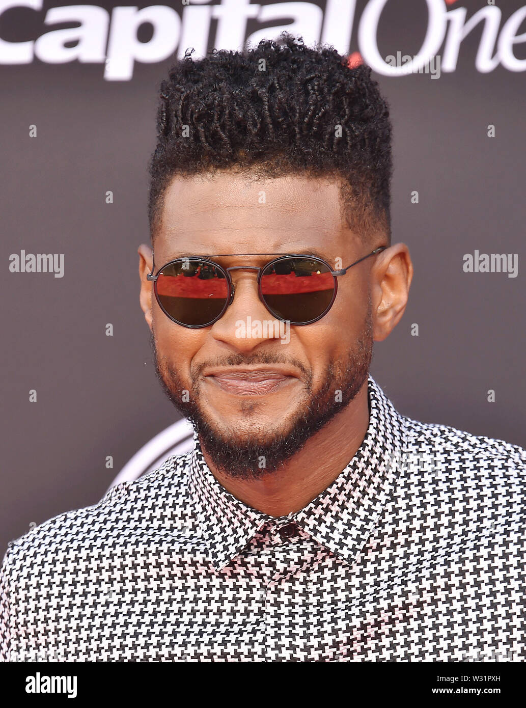 LOS ANGELES, Ca - 10. Juli: Usher besucht die 2019 ESPY Awards bei Microsoft Theater am 10. Juli 2019 in Los Angeles, Kalifornien. Stockfoto