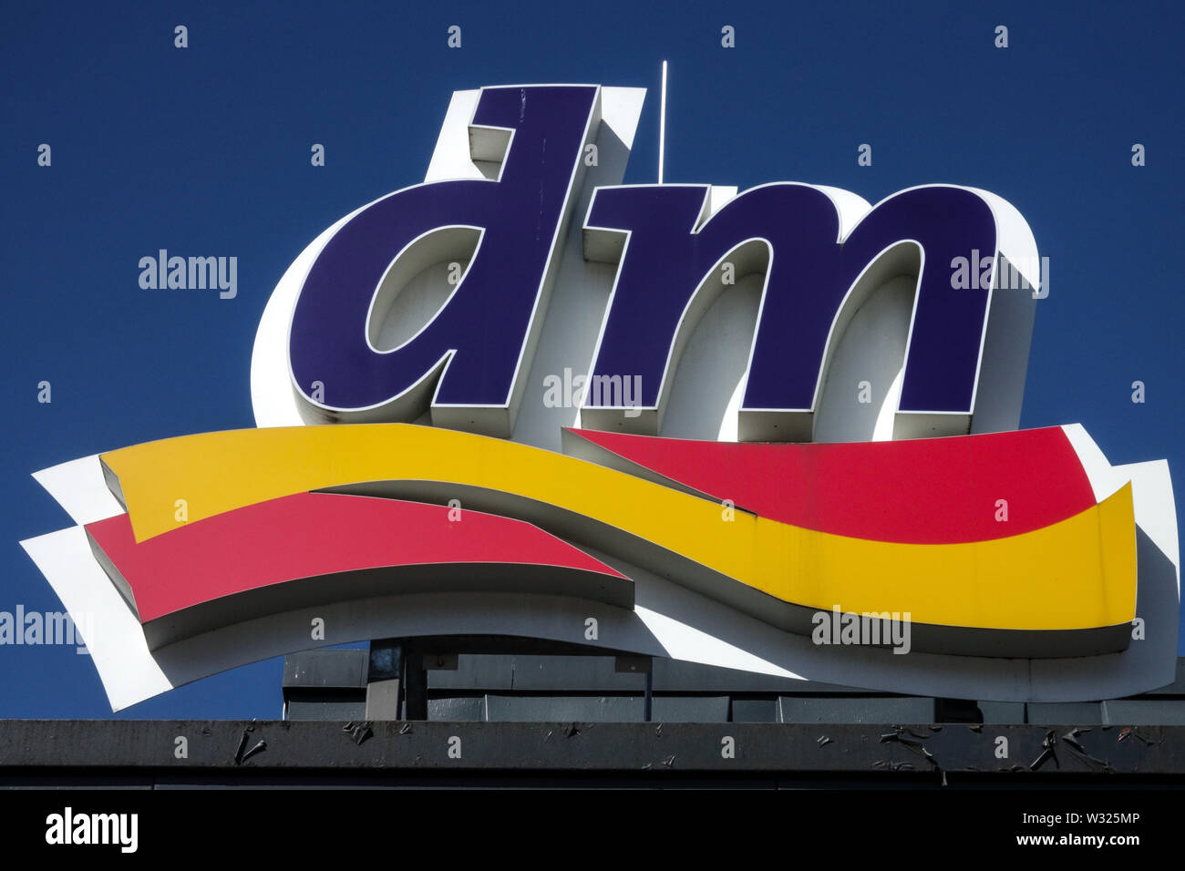 DM logo Berlin Deutschland Stockfoto