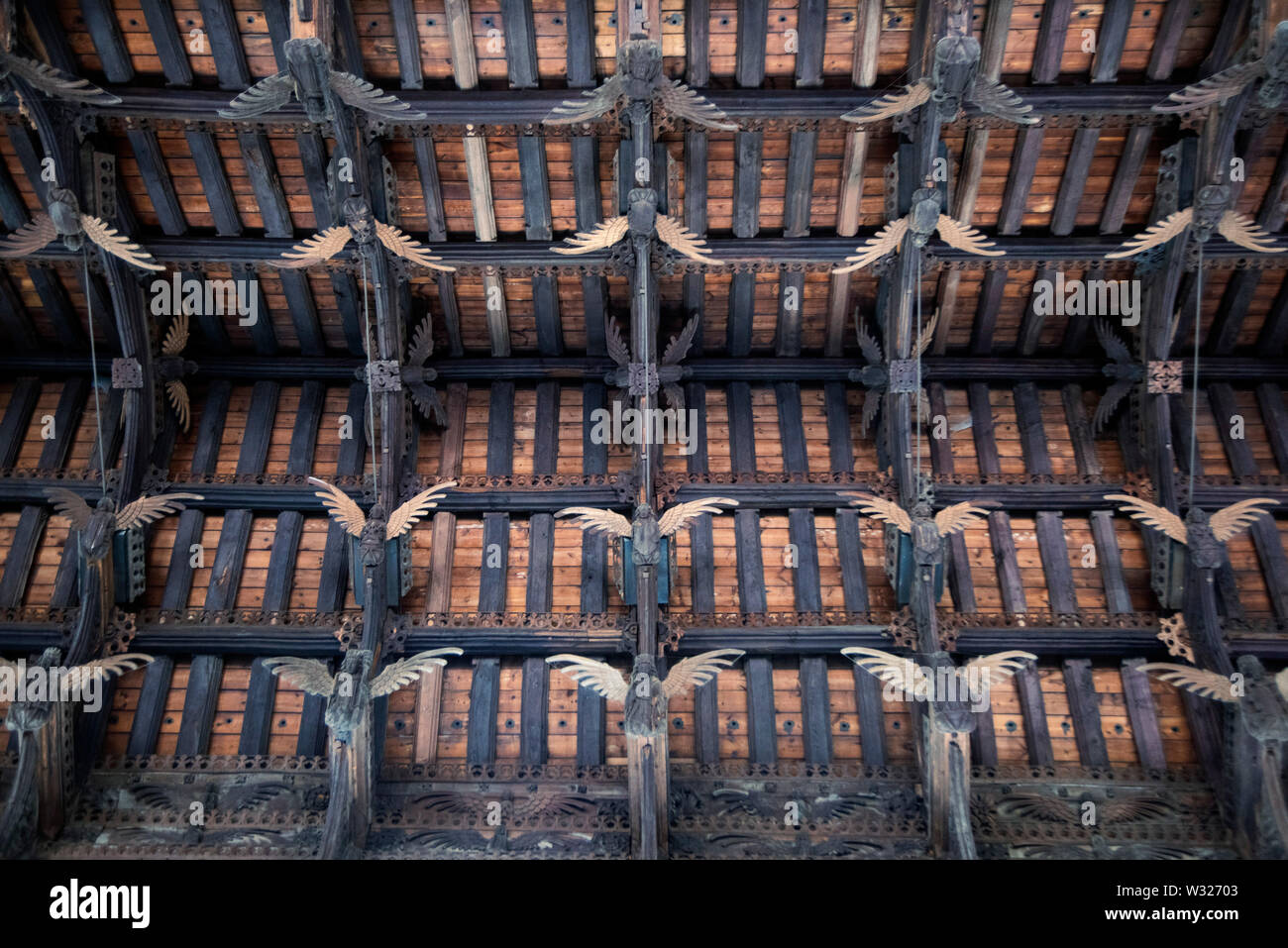 Engel Dach von St Wendreda's Church, März. Stockfoto