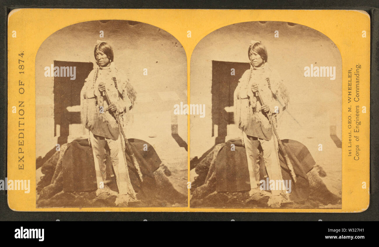 Shee-Zah-nan-tan, Jicarilla Apache in charakteristischen Kostüm mutig, Northern New Mexico, die von O'Sullivan, Timothy H, 1840-1882 3. Stockfoto