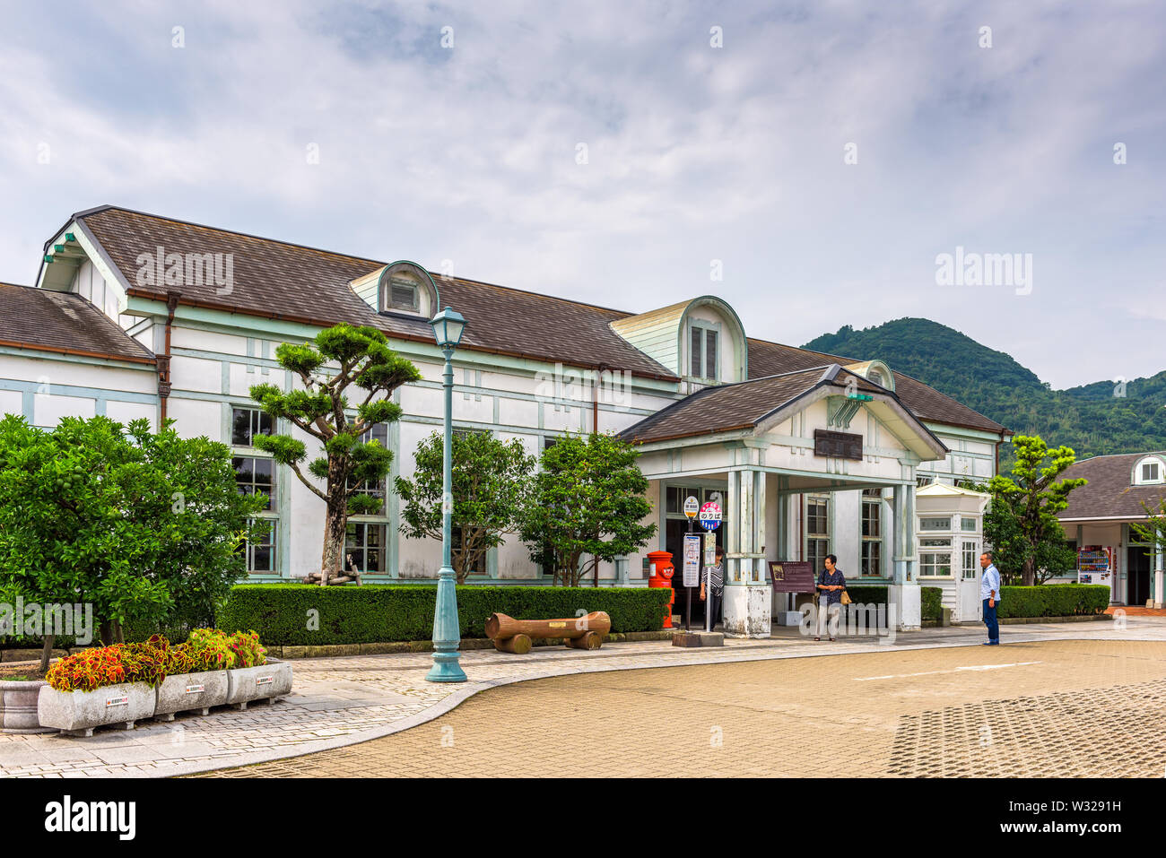 HAGI, Japan - 27. AUGUST 2015: Historische Hagi Station an der Außenseite. Der Bahnhof stammt aus dem Jahre 1925. Stockfoto