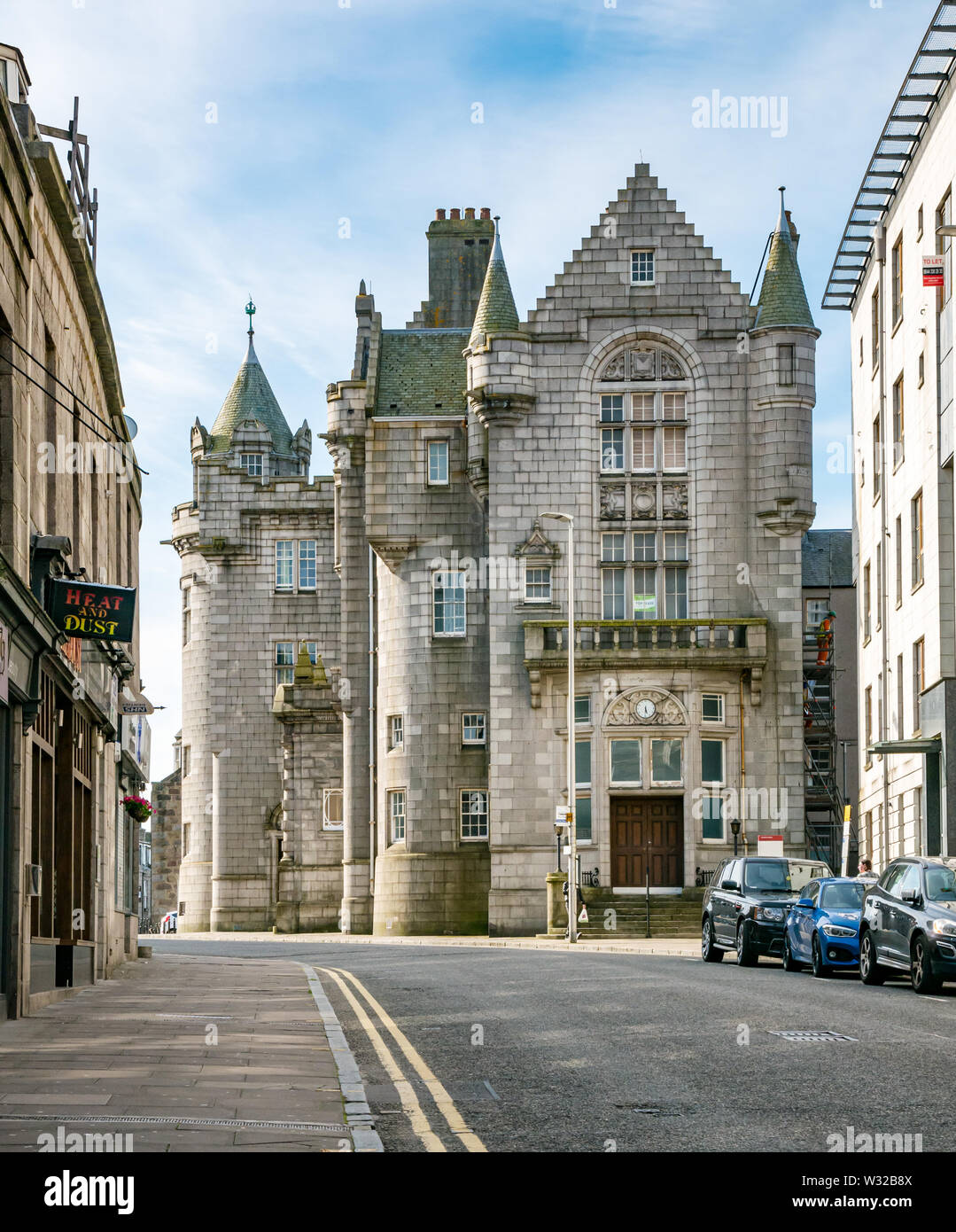 Im edwardianischen Stil Granit Türmen Gebäude, dem ehemaligen General Post Office, Aberdeen, Schottland, Großbritannien Stockfoto