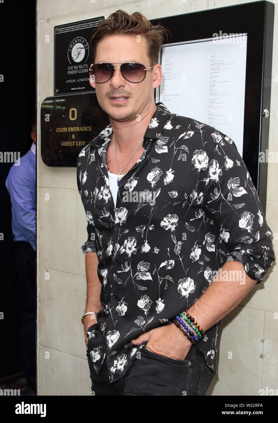 Lee Ryan besucht die Paul Strank Charitable Trust Sommer Party in Opium night club, Rupert Street in London. Stockfoto