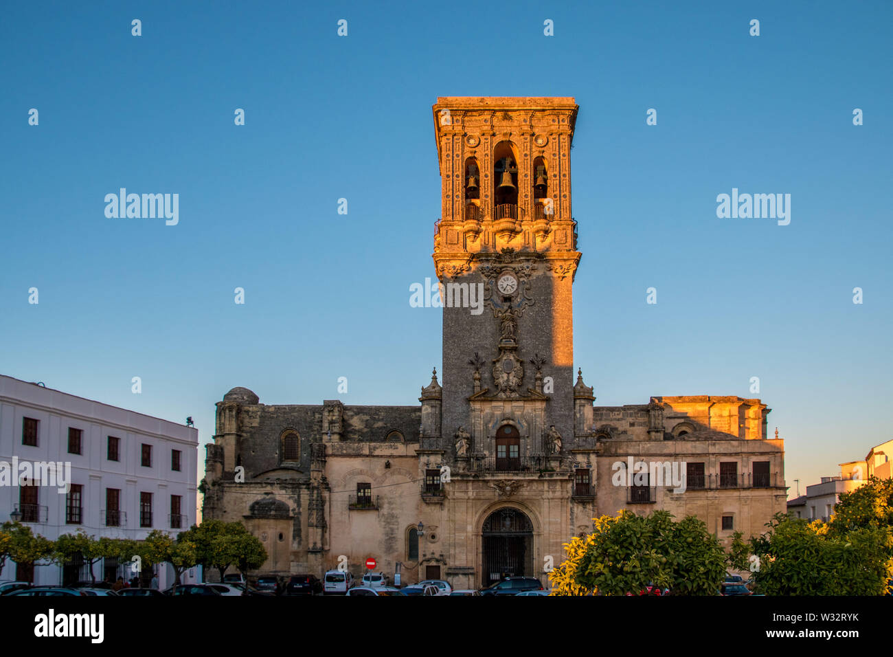 Die Parroquia de Santa María in Arcos de la Frontera Stockfoto