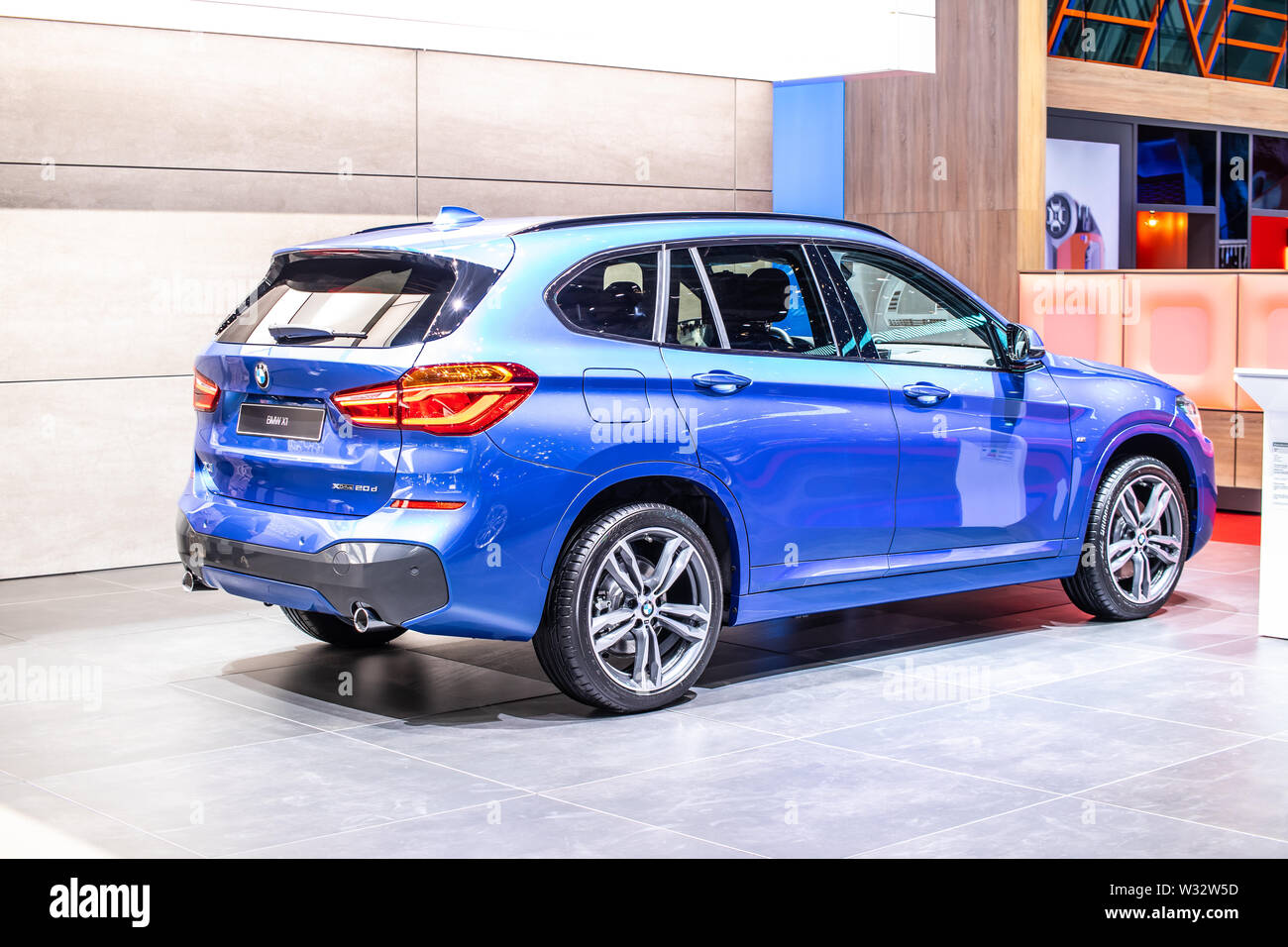Genf, Schweiz, März 2019 blau BMW X 1, Geneva International Motor Show, 2.  Gen, F48, subkompakte Luxus-SUV von BMW hergestellt Stockfotografie - Alamy