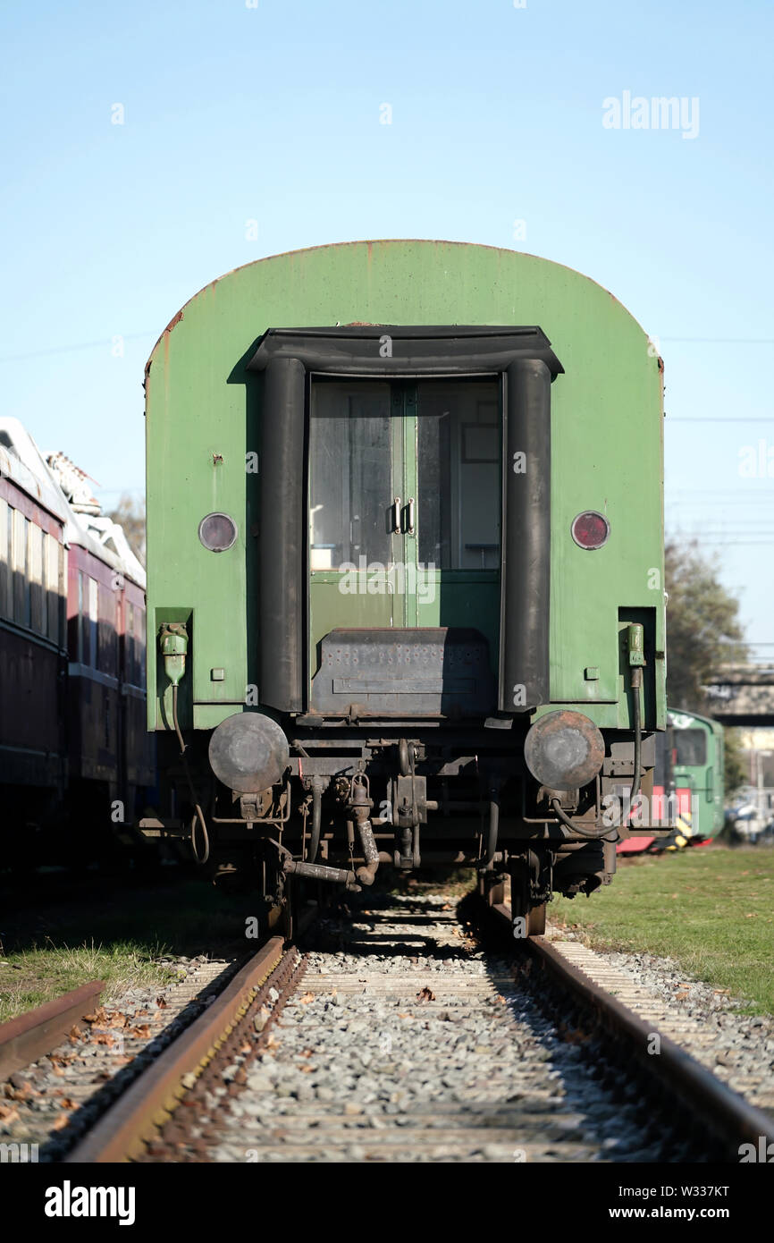 Waggon in den Handelshafen in Magdeburg. Stockfoto