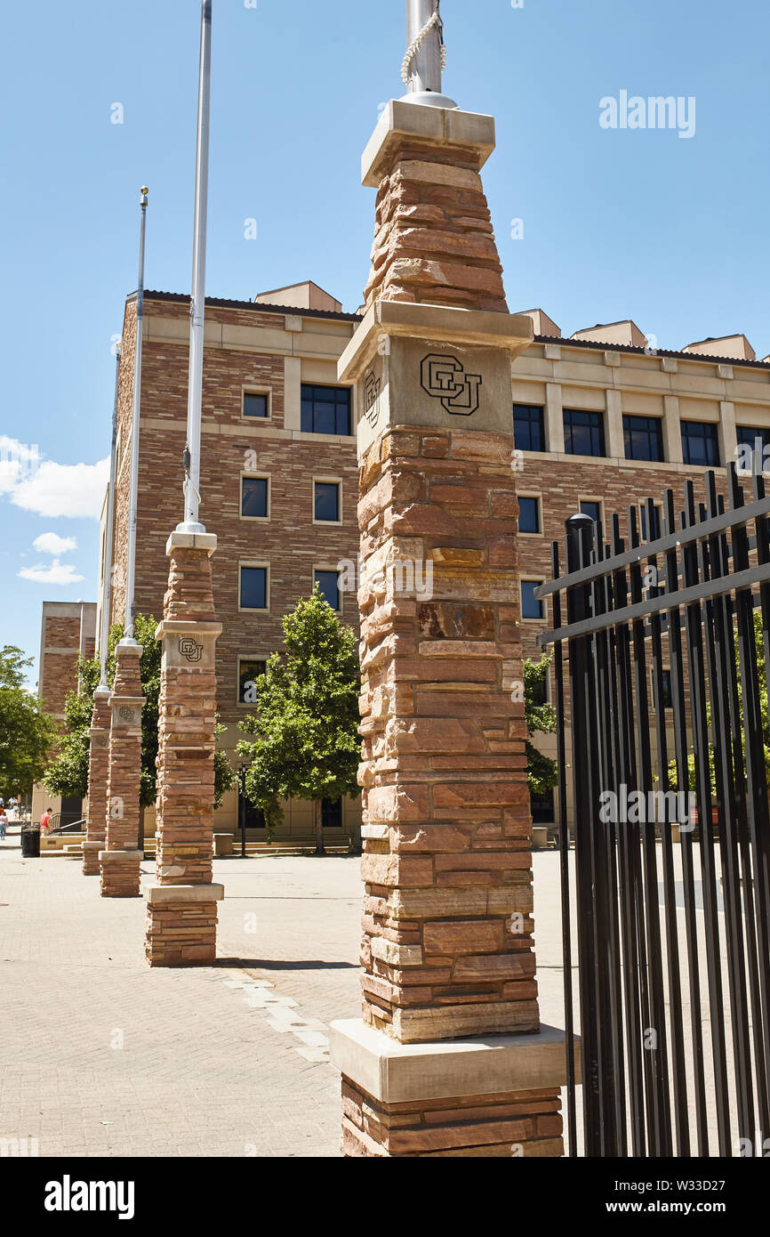 Boulder, Colorado - 11. Juli 2019: Außenansicht des Folsom Stadium, Heimstadion der CU Buffs, auf dem Campus der University of Colorado Boulder Stockfoto