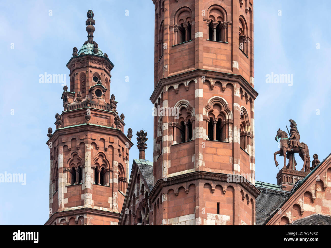 Mainz, Dom St. Martin, Blick von Südwesten auf sterben Nummern-oper Treppentürmchen, dsub Reiterstandbild Heiliger Martin Stockfoto