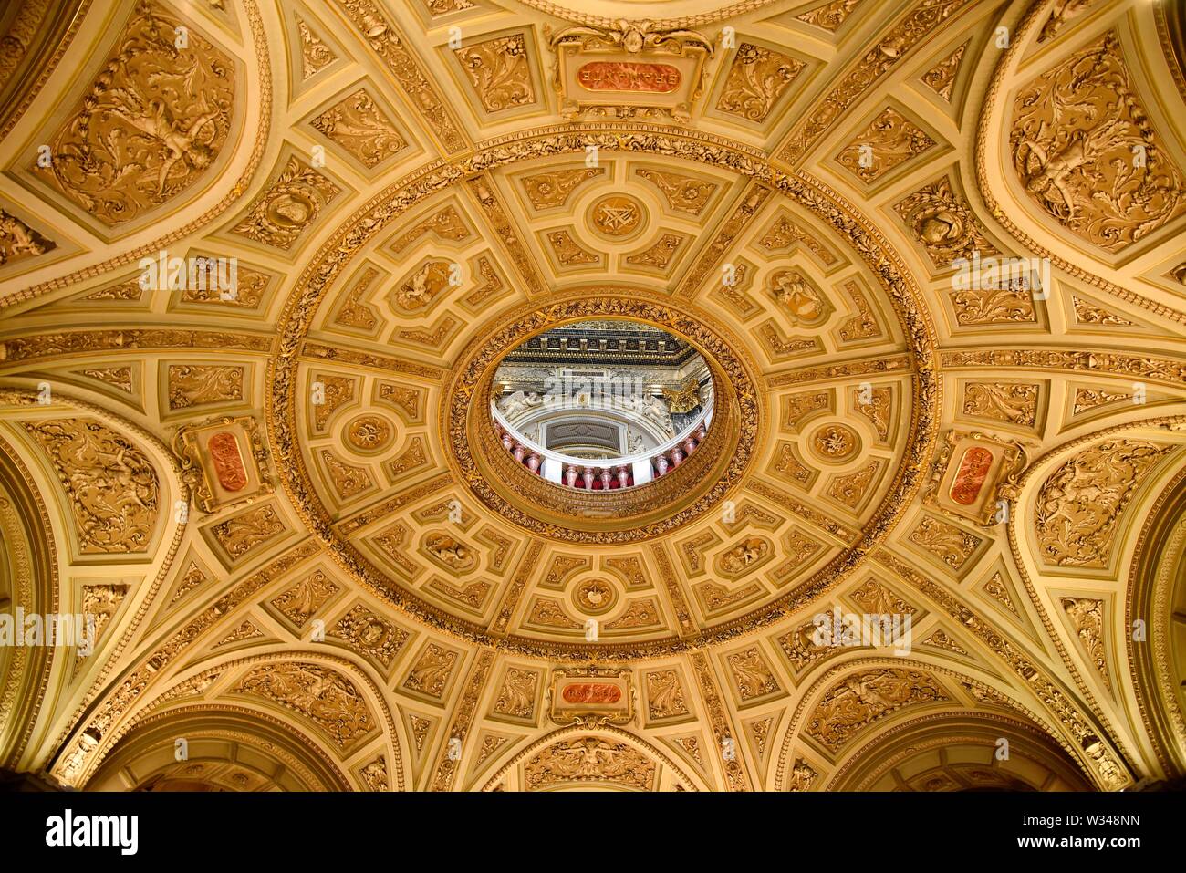 Kunstvolle Dome, Kunsthistorischen Museum, Wien, Österreich Stockfoto