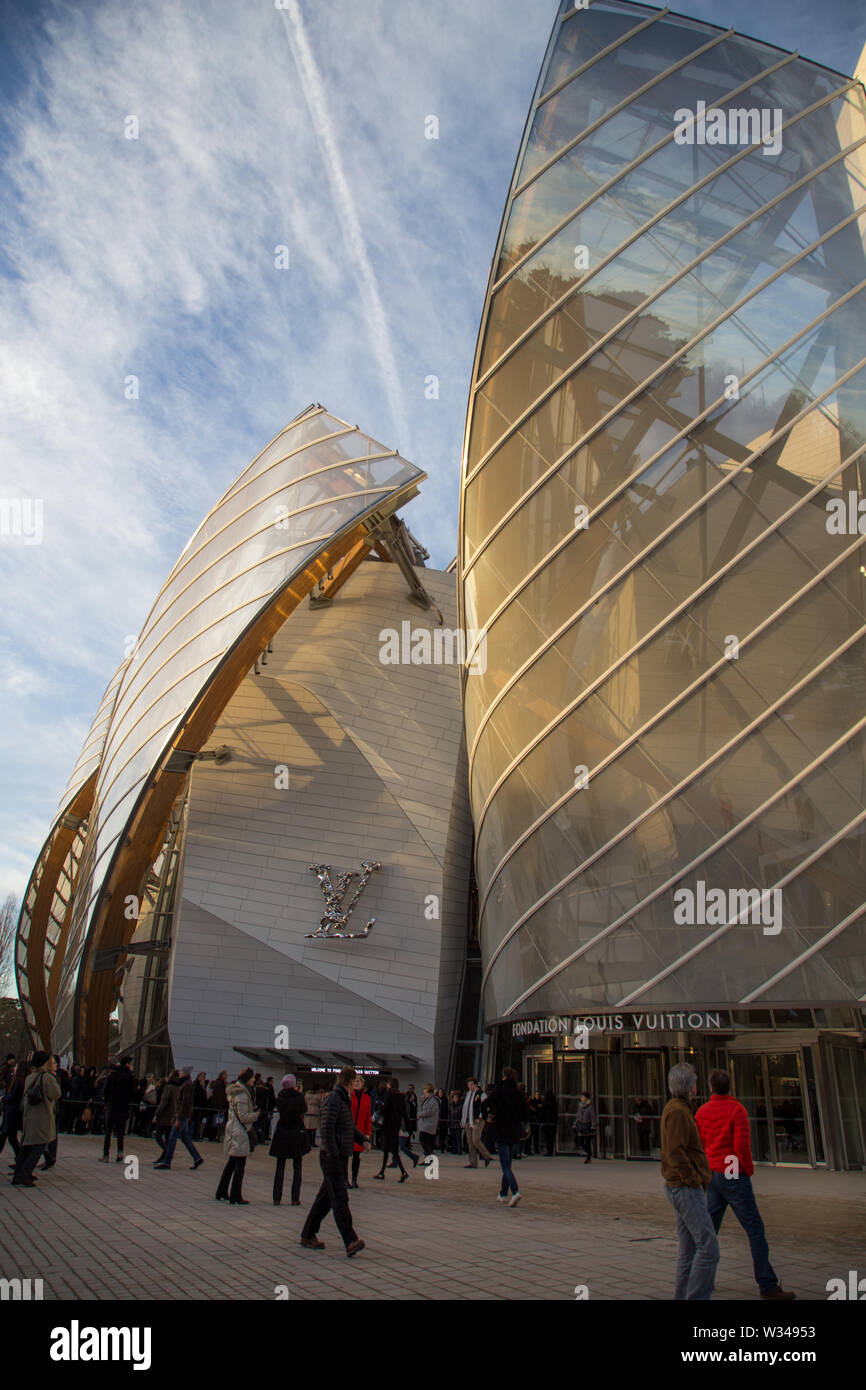 Paris, Frankreich - 2. Januar 2015: Die Louis Vuitton Foundation, die modernen Gebäude in Paris. Stockfoto