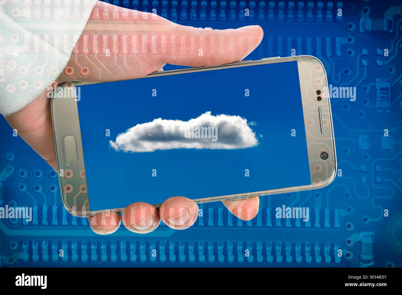 Auf einem Bildschirm des Smartphones Cloud, Cloud Computing Stockfoto