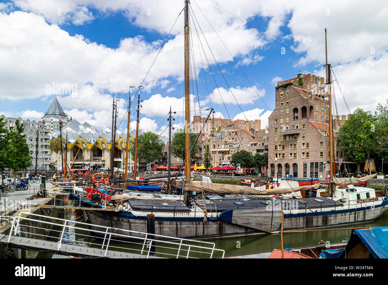 Oude Haven (alter Hafen) in maritimen Stadtteil Rotterdam, Niederlande, Europa Stockfoto