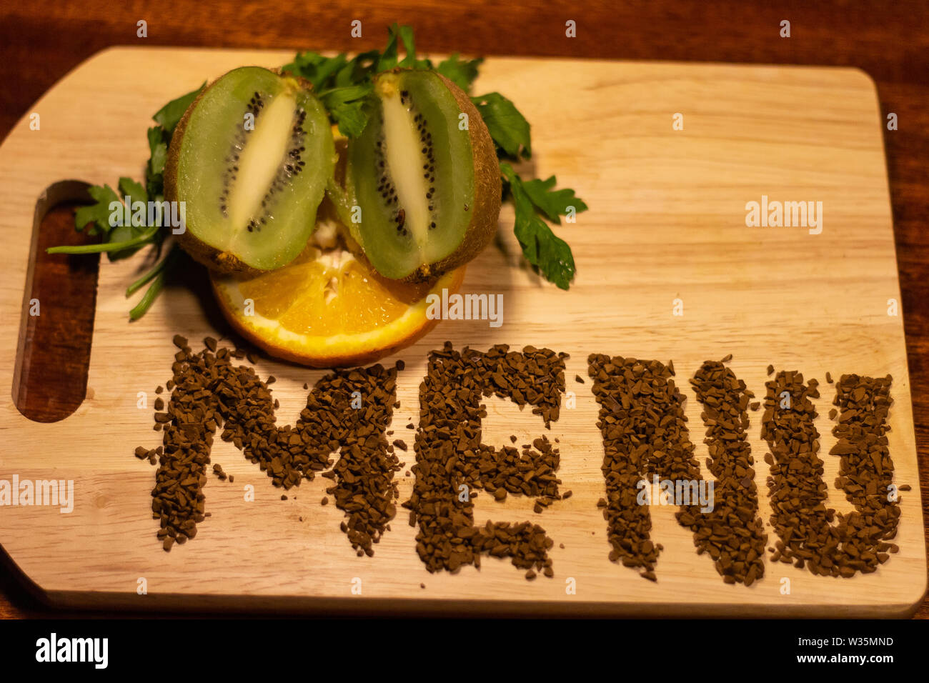 Obst Gesicht smiley Kiwi orange Vitamin Menü Happy Stockfoto