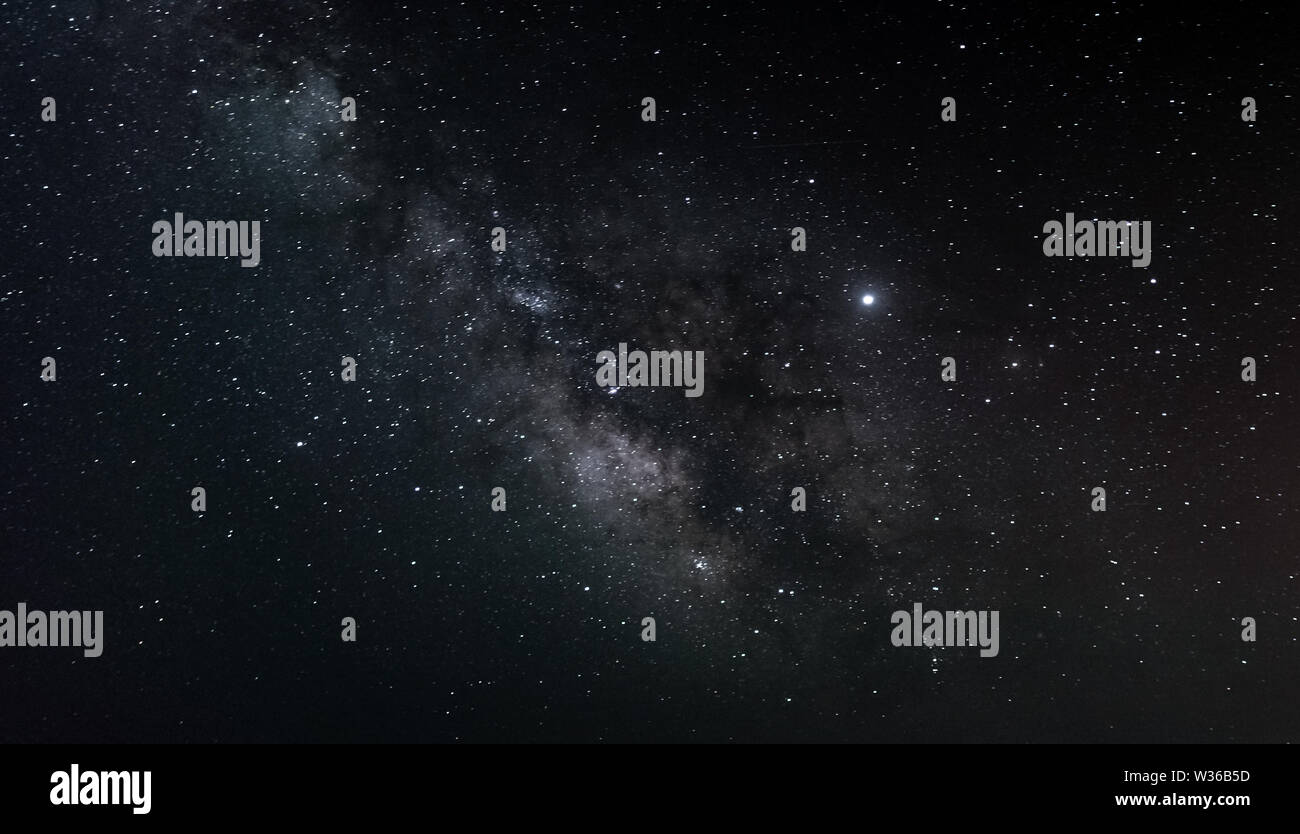 Milchstraße am Nachthimmel Stockfoto