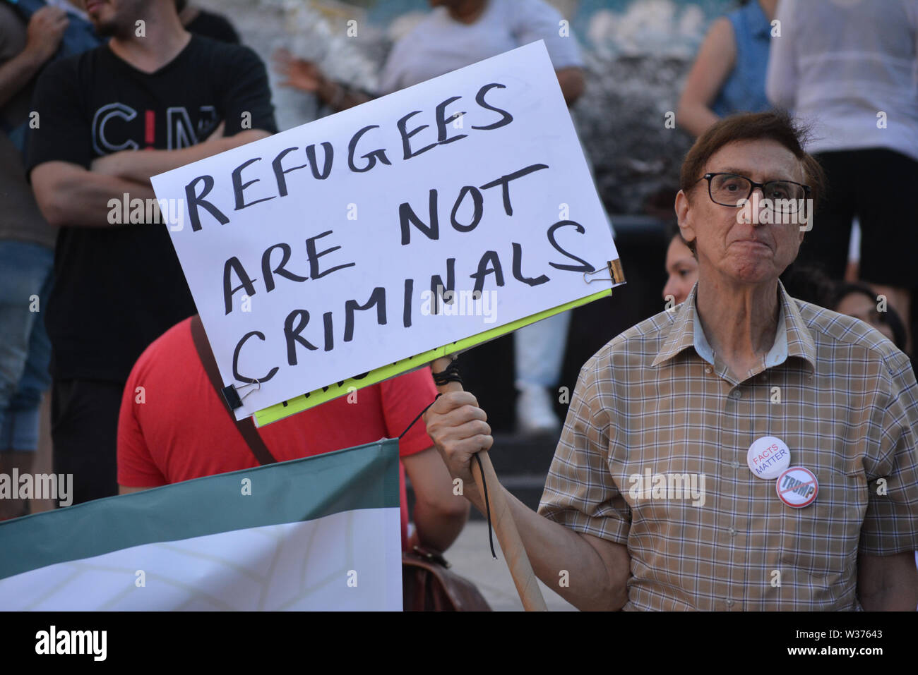 Protest gegen geplante ICE-raids Präsident des Trump und seine Behandlung der Migranten an der südlichen Grenze in New York City. Stockfoto