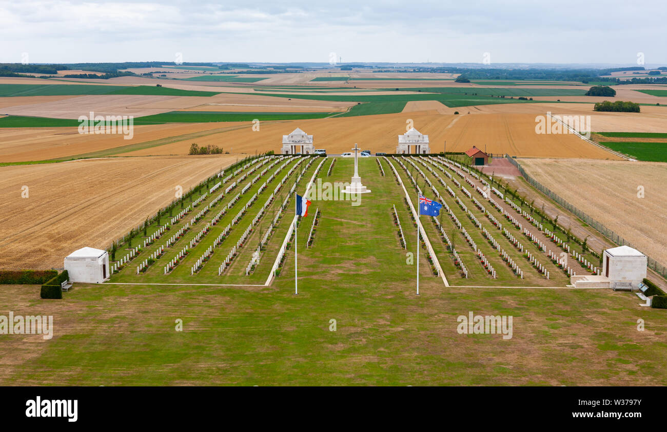 Australian National Memorial in der Nähe von Amiens, Somme, Frankreich. Friedhof für Australische Soldaten aus dem Zweiten Weltkrieg ein. Stockfoto