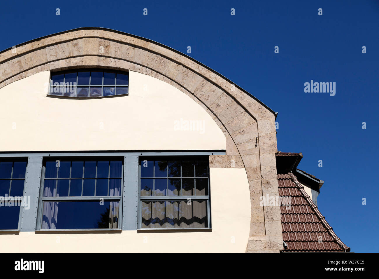 Detail der Fassade der Bauhaus Museum Weimar, entworfen von Heike Hanada, in Weimar, Deutschland Stockfoto