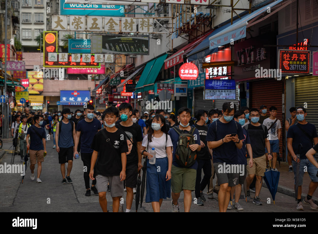 Hongkong - Juli 13, 2019: Hongkong 713 Protest gegen Wasser waren Händler und Auslieferung Rechnung. Stockfoto