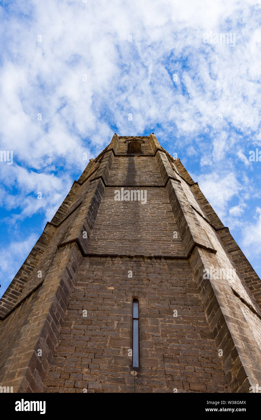 Esglesia de Santa Maria del Pi, Detail der alte Turm. Barcelona, Spanien. Stockfoto