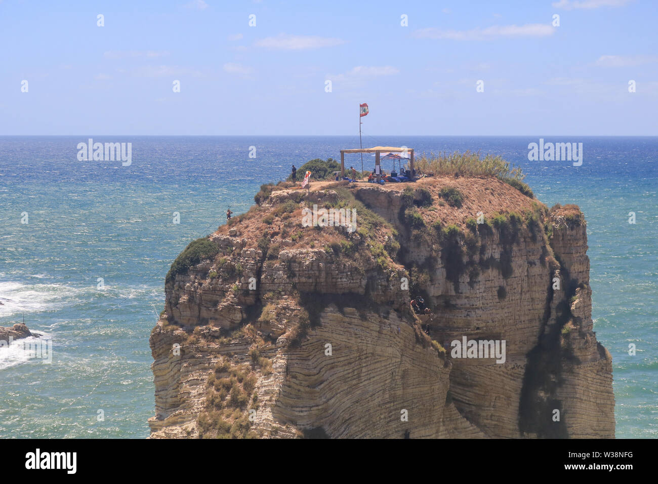 Ein Blick auf die Pigeon Rocks in Beirut, wo der Red Bull Cliff Diving World Championships über zwei Tage statt. Stockfoto