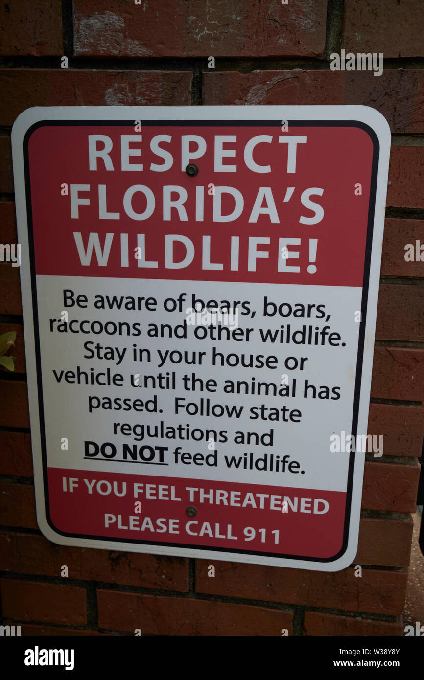 Warnschild Florida wildlife Notrufnummer USA Vereinigte Staaten von Amerika zu respektieren Stockfoto