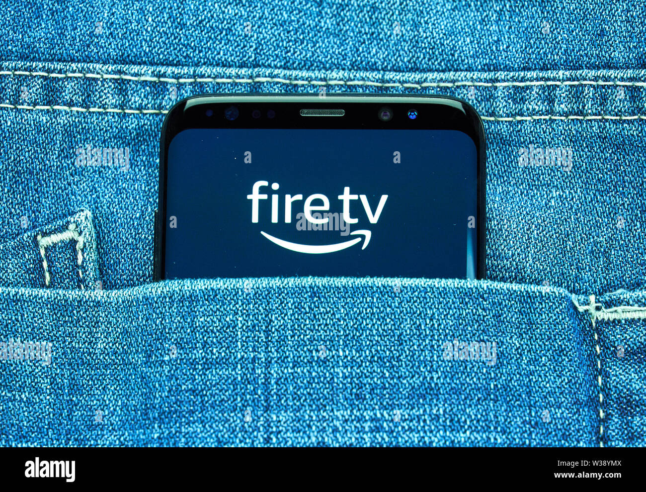 MONTREAL, KANADA - Dezember 23, 2018: Amazon Feuer-TV android app auf Samsung  S8-Bildschirm. Amazon Feuer-TV ist ein digitaler Media Player und  Fernbedienung entwickelt, b Stockfotografie - Alamy