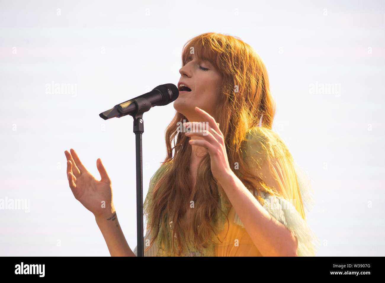 London, Großbritannien. 13. Juli 2019. Florenz + Die Maschine bei Barclaycard vorhanden Britische Sommerzeit am Hyde Park führt. Michael Tubi/Alamy leben Nachrichten Stockfoto