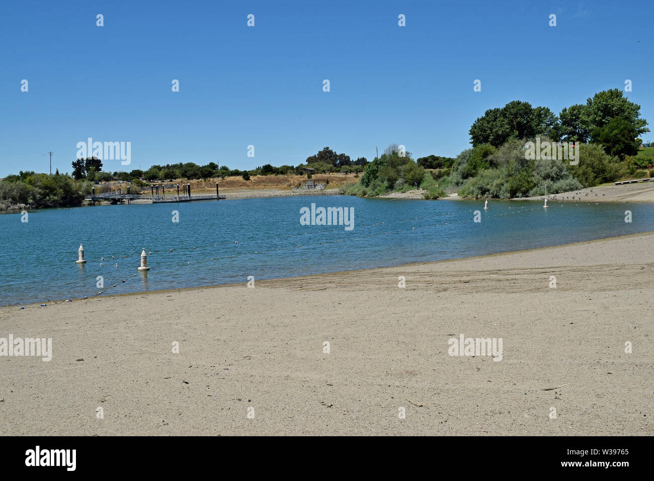 Schwimmen, Strand, Hufeisensee, Steinbruch Lakes Regional Recreation Area, Kalifornien Stockfoto