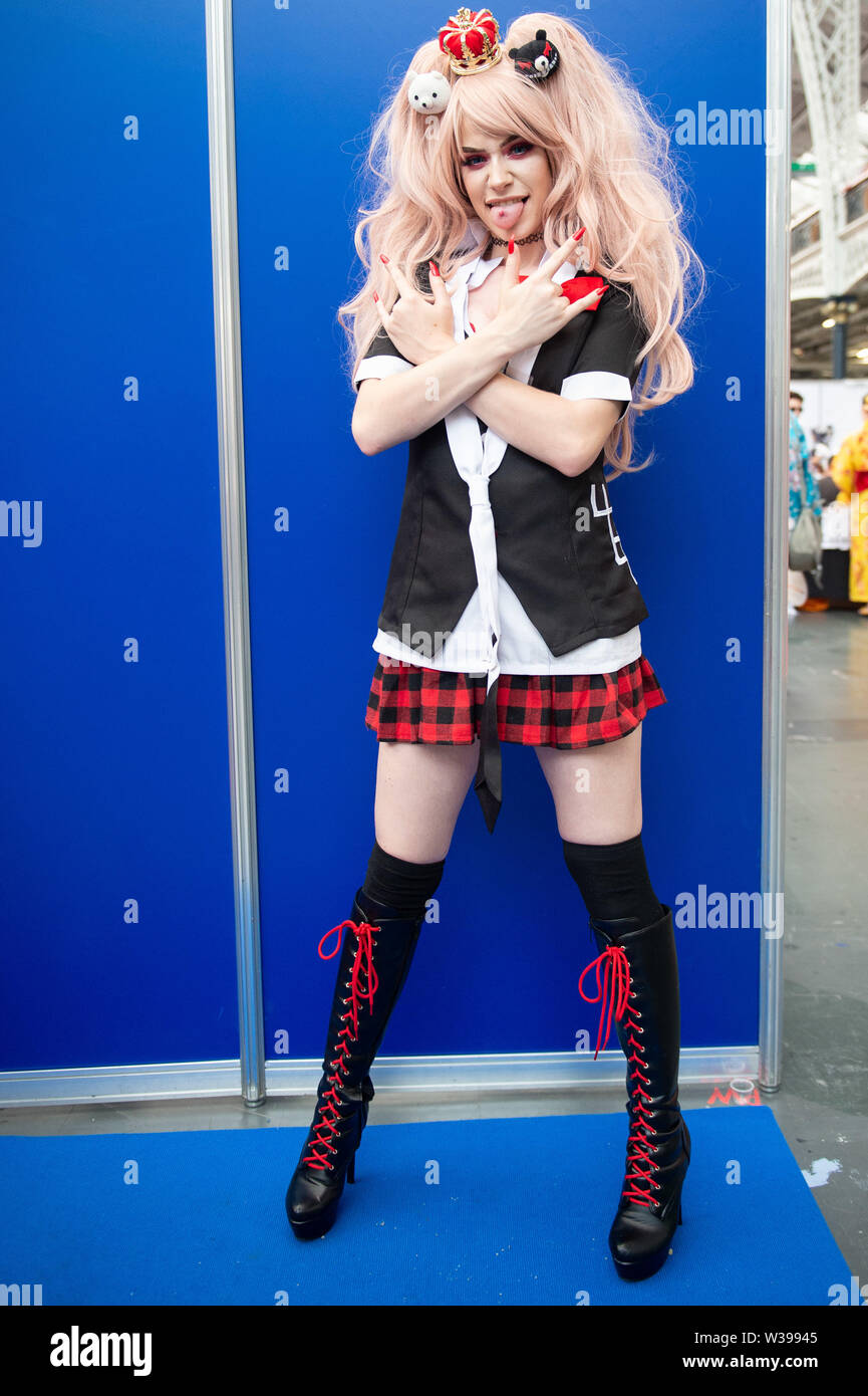 London, Großbritannien. 13. Juli, 2019. Hyper Japan Festival 2019 - Tag 2 mit Einkaufsmöglichkeiten, Unterhaltung, Cosplay, Mode und Lebensmittel aus Japan am 13. Juli 2019, Olympia, London, UK. Credit: Quan Van/Alamy leben Nachrichten Stockfoto