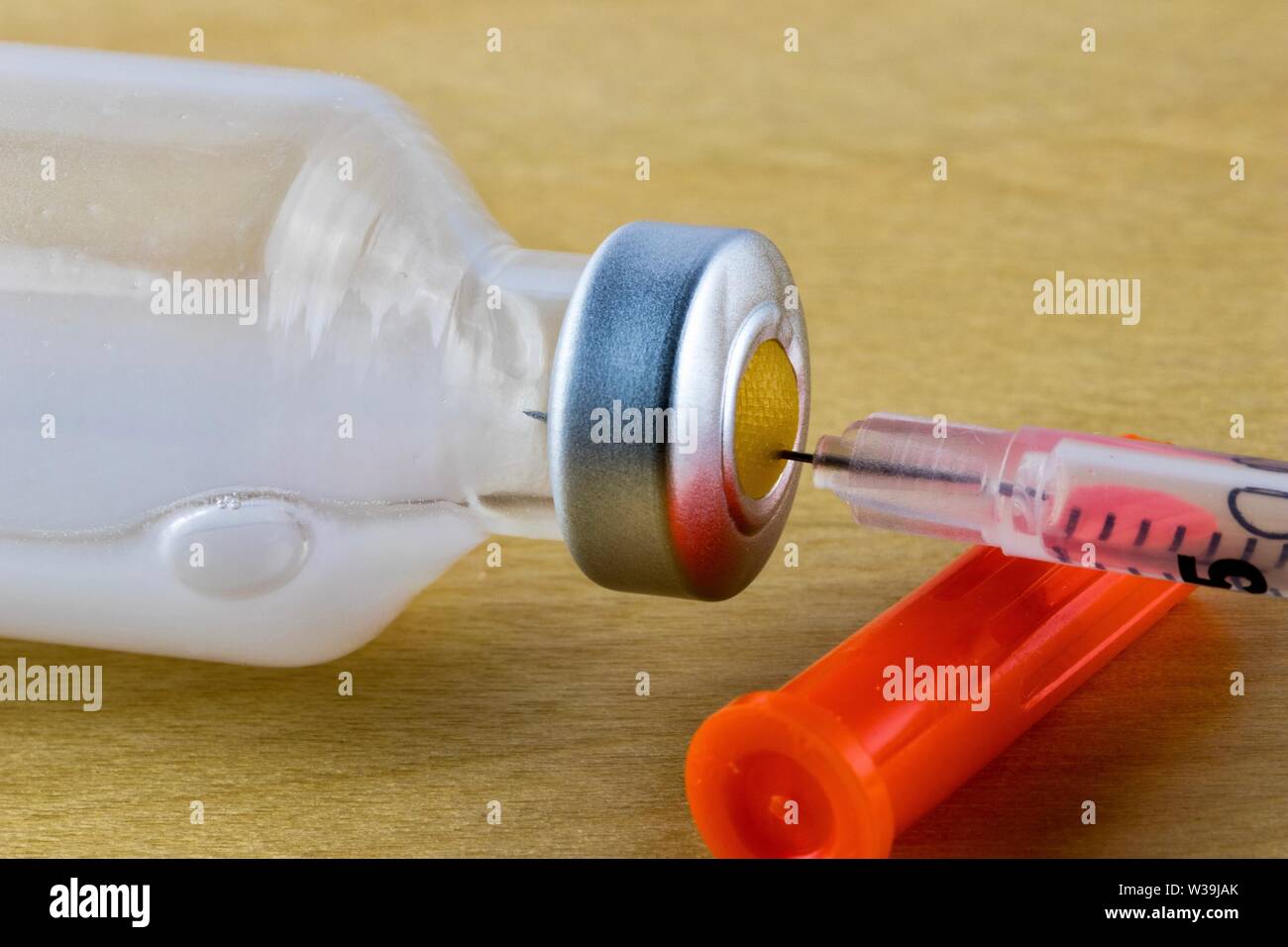 Insulin Spritze und Flasche Stockfoto