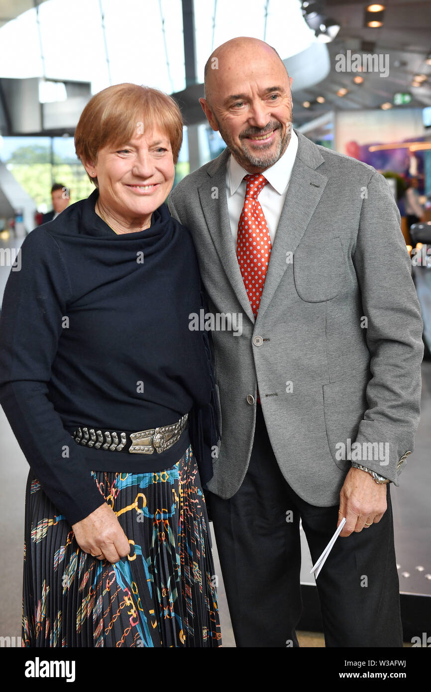 München, Deutschland. 13. Juli, 2019. Rosi Mittermaier mit Ehemann Christian Neureuther, Bayerische Sport Award 2019 in der BMW Welt, Roter Teppich, Roter Teppich am 13.07.2019. | Verwendung der weltweiten Kredit: dpa/Alamy leben Nachrichten Stockfoto