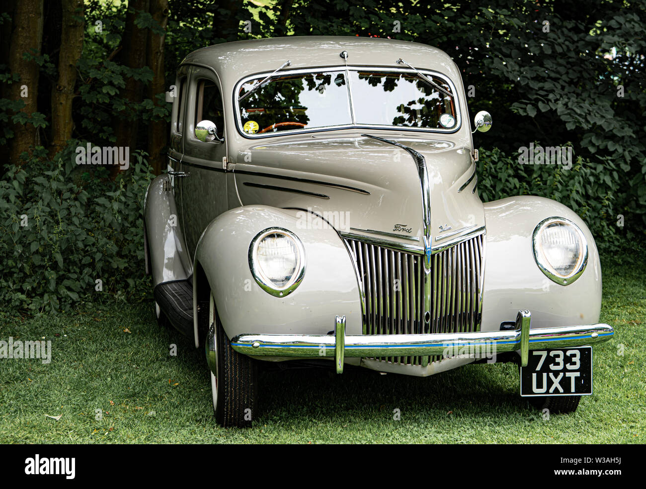 1961 Ford Flathead, 733 UXT, klassische Autos am Oakamoor Hill Climb, 13. Juli 2019, Oakamoor, Staffordshire, Großbritannien Stockfoto