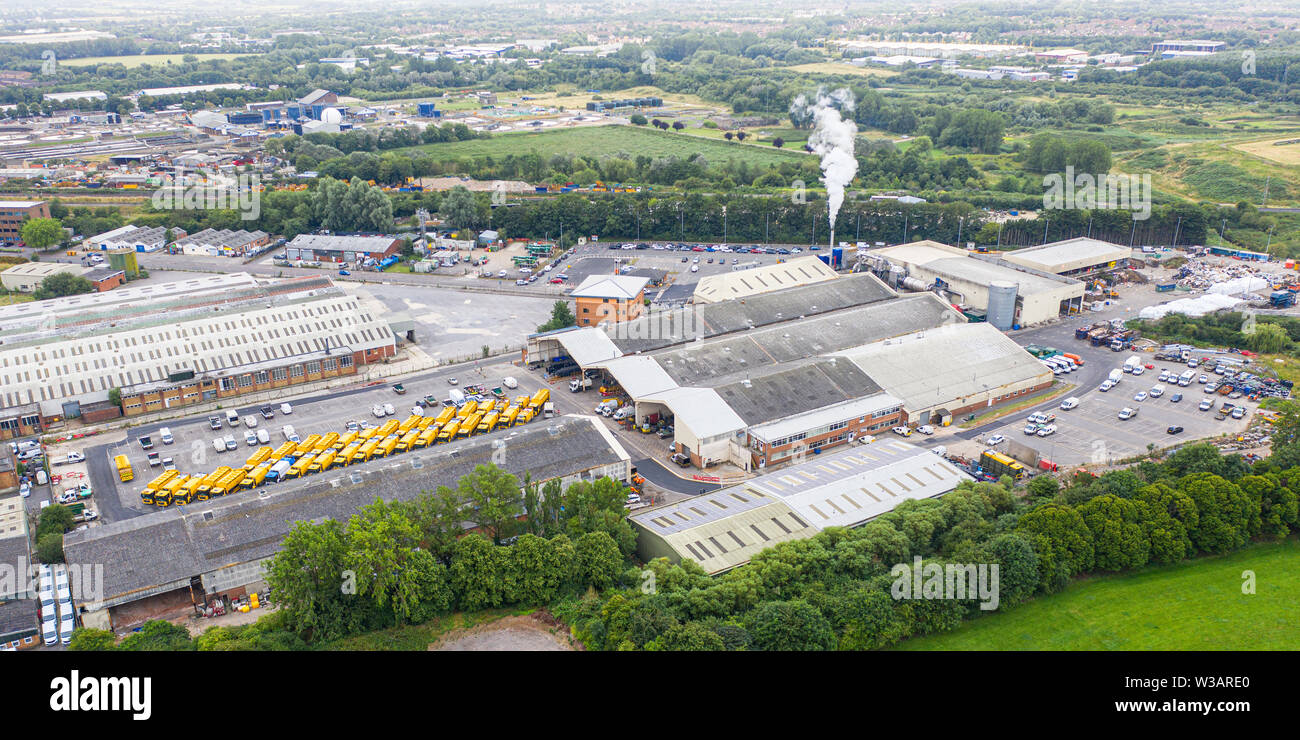 SWINDON, Großbritannien - 14 Juli, 2019: Luftaufnahme von Swindon Recycling center Cheney Manor Stockfoto