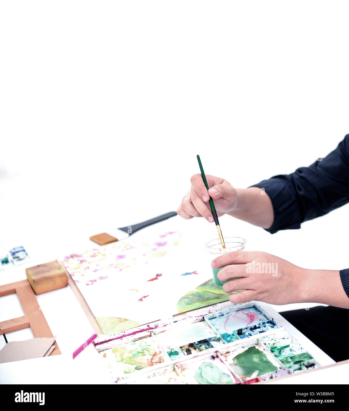 Erfahren Sie Fisch zu zeichnen. Skizzieren, malen und Färbung auf dem Papier. Bildung adart Klasse. Stockfoto