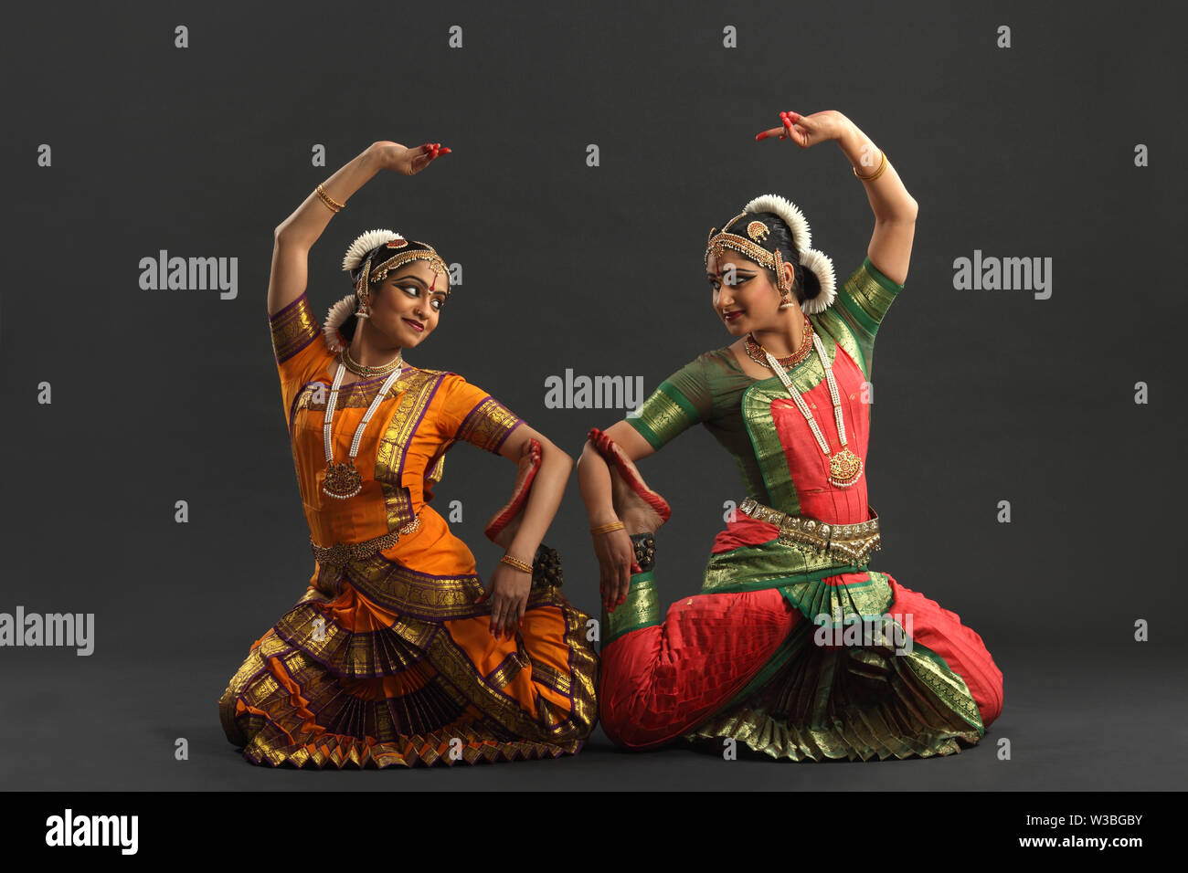 Zwei Frauen Bharatanatyam Tanz Stockfoto