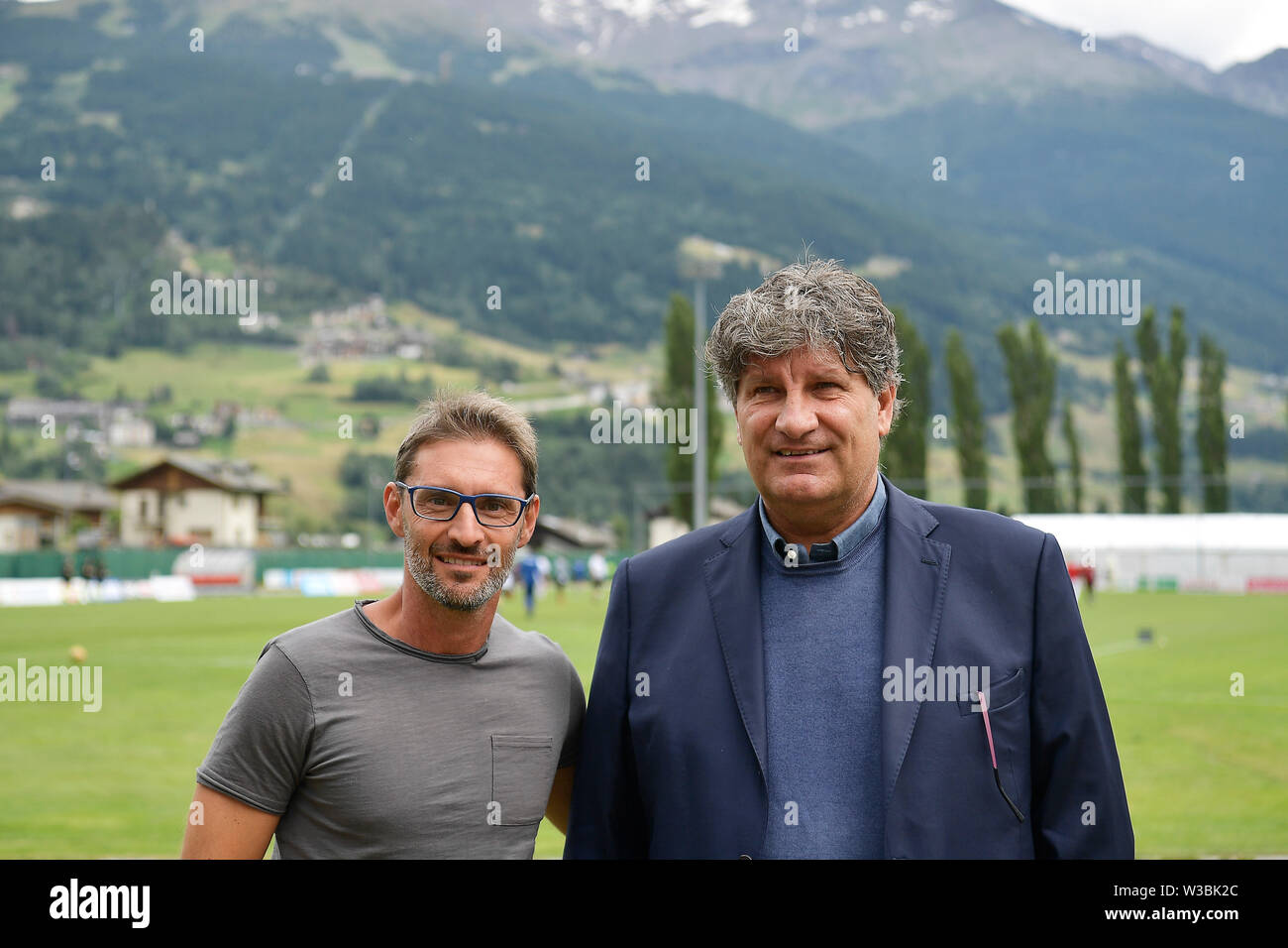 Foto LaPresse - Fabio Ferrari 14 07 2019 Bormio (Italia) Sport ESCLUSIVA TORINO FC Torino FC-Ritiro vor - campionato Stagione 2019-2020 - Torino FC Meran vs-gara amichevole. Nella Foto: Comi (Torino FC) e Ardito Foto LaPresse - Fabio Ferrari 14 Juli 2019 Bormio (Italien) Sport EXKLUSIVE TORINO FC FC Turin - Vor der Saison 2019-2020. Torino FC vs Meran - Freundschaftsspiel in der Pic: Comi (Torino FC), Ardito Stockfoto