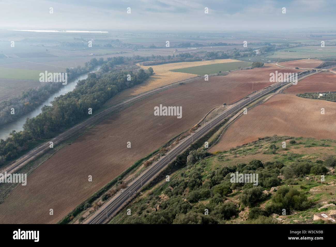 Mit Blick auf die spanische Landschaft vom Schloss von Almodovar, Spanien Stockfoto