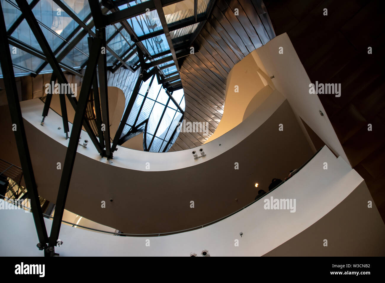 Der Innenraum des Guggenheim Museum Bilbao, eine moderne und zeitgenössische Kunst Museum. Stockfoto