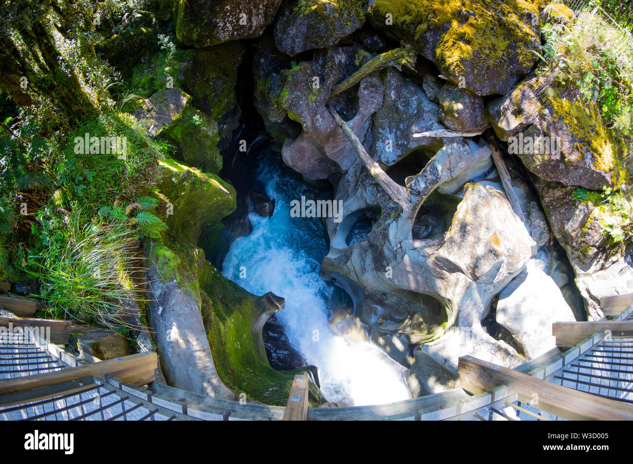 Die Kluft, Milford Sound, Fiordland National Park, South Island, Neuseeland Stockfoto