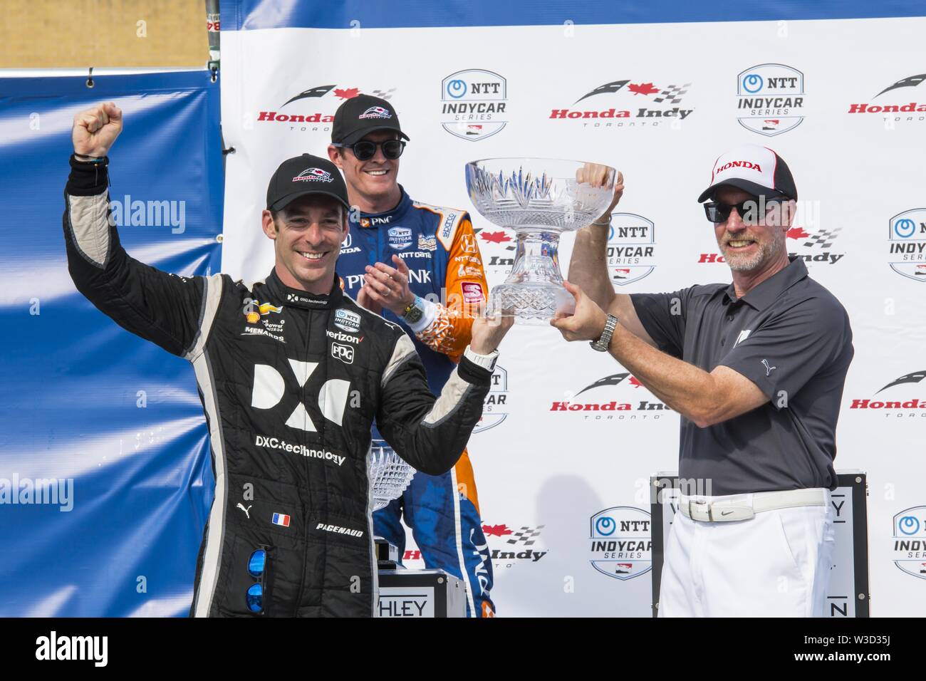 Toronto, Ontario, Kanada. 14. Juli, 2019. SIMON PAGENAUD (22), feiert seinen ersten Platz in der Verizon Indycar Series Honda Indy Toronto Rennen in Toronto, Kanada Kredit statt: Engel Marchini/ZUMA Draht/Alamy leben Nachrichten Stockfoto