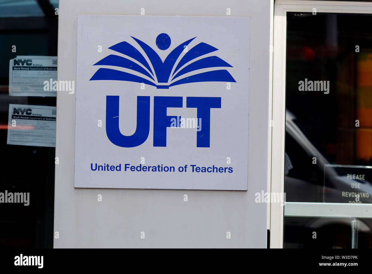 Vereinigte Föderation der Lehrer-Logo und Drehtür sign Stockfoto