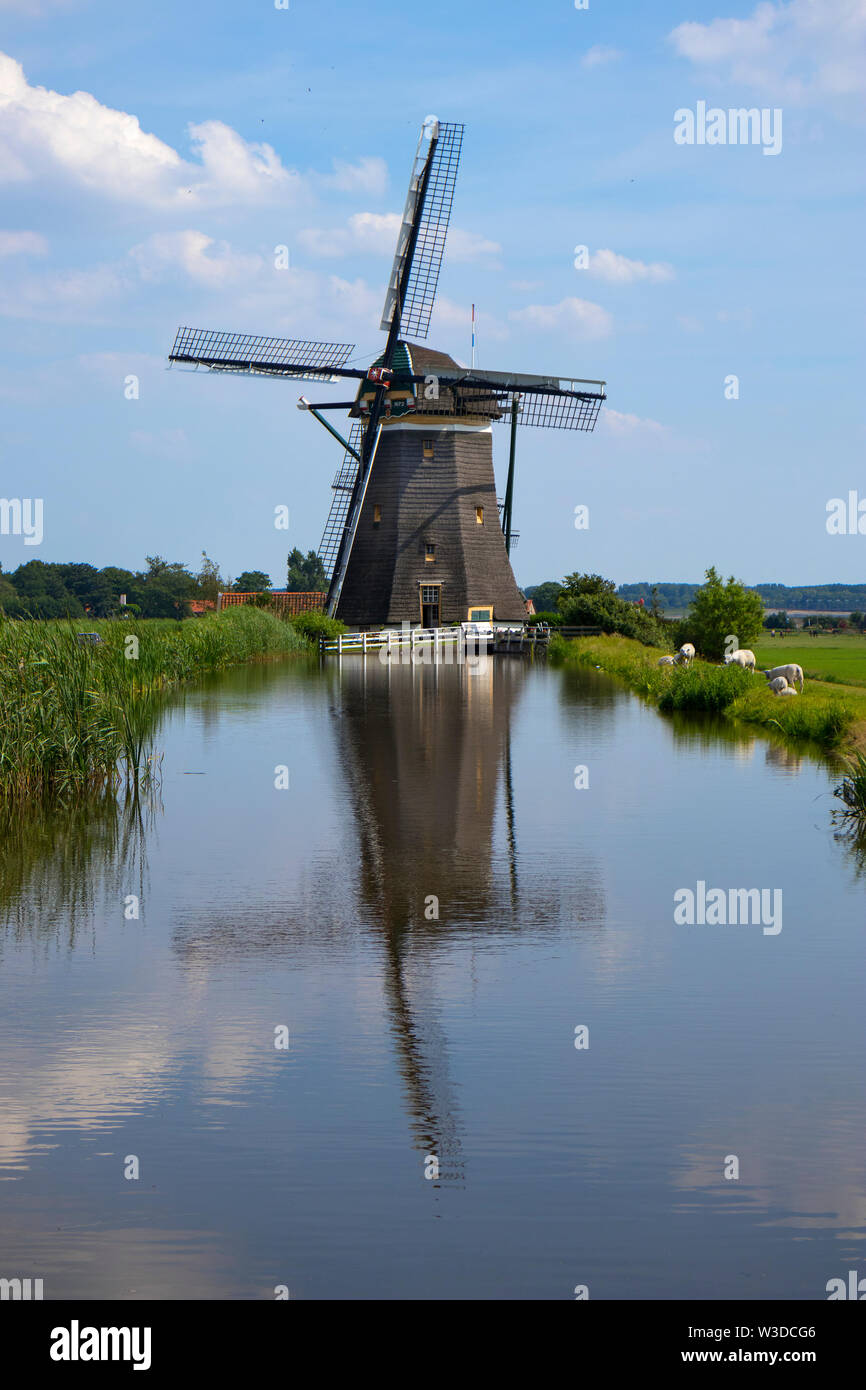 Leidschendam, Niederlande - 24 Juni 2019: Eine der Mühlen der Molendriegang, drei Windmühlen, in der Gegend von Leidschendam Stockfoto