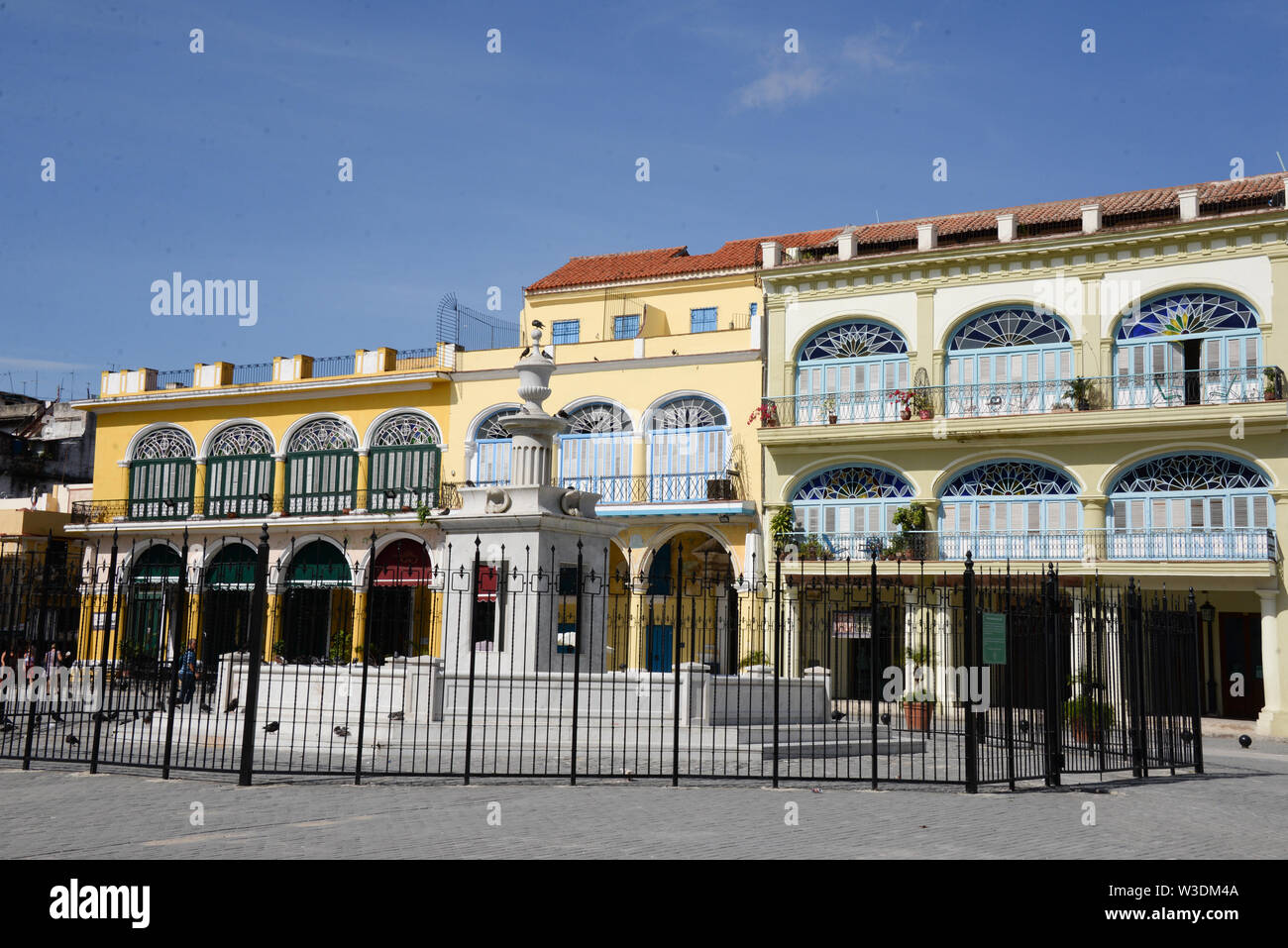 Nordamerika, Karibik, Kuba, Havanna, La Habana Vieja, die Plaza Vieja. Stockfoto