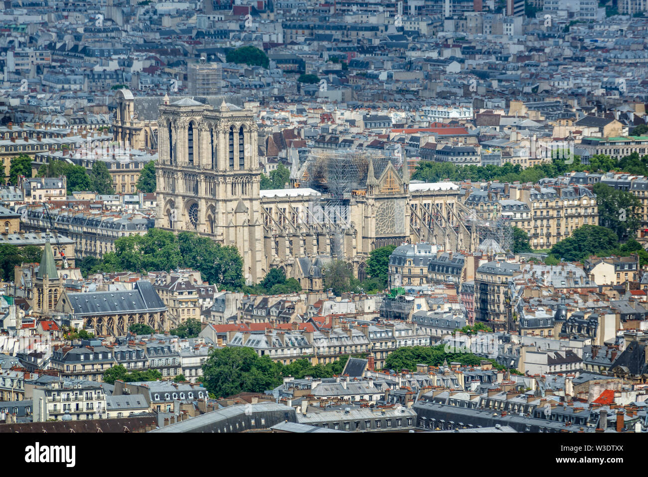 Luftaufnahme von der Kathedrale Notre Dame Renovierung der Brand in Paris Frankreich Stockfoto