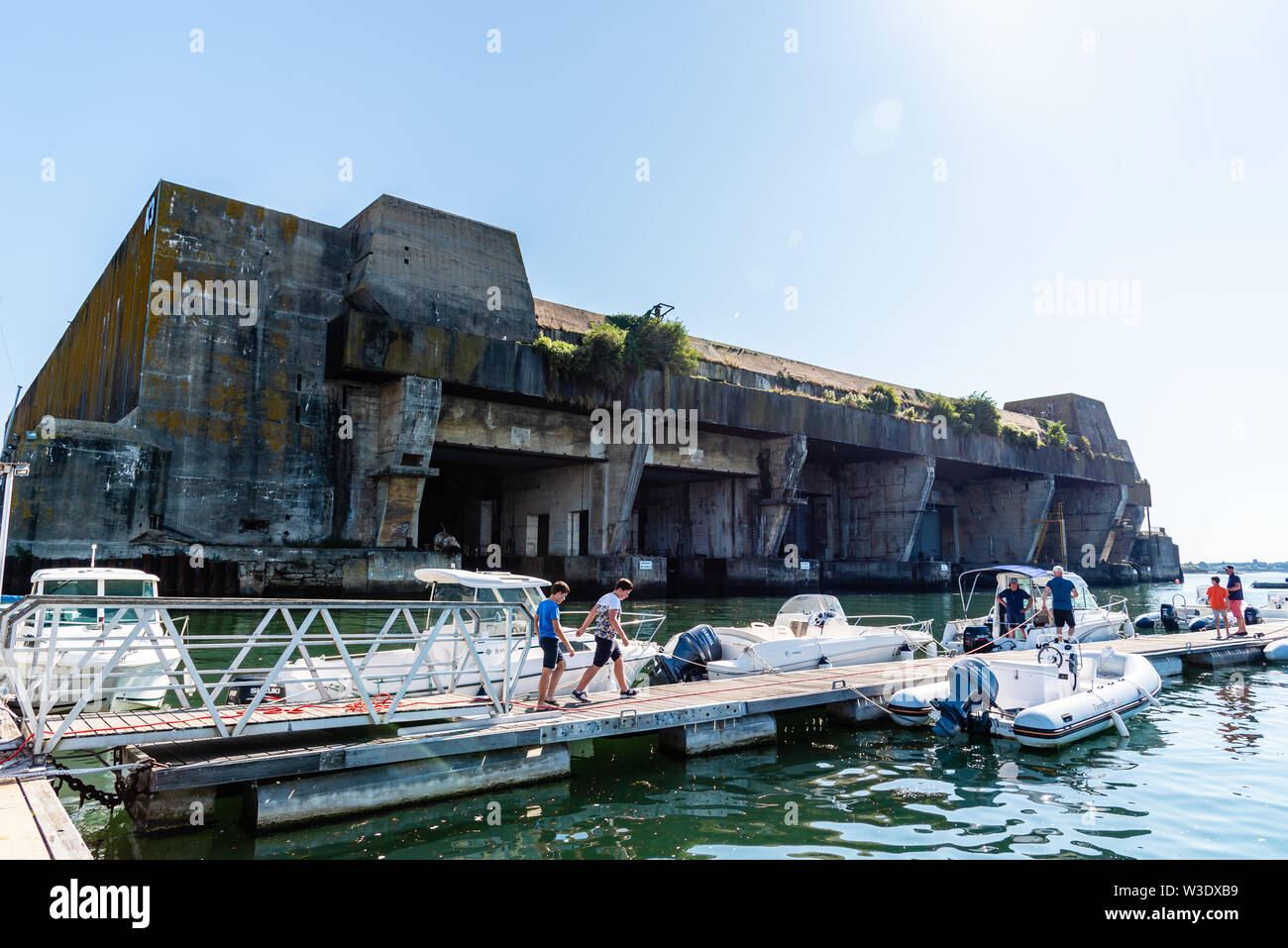 Lorient, Frankreich - 3. August 2018: keroman Submarine Base. Es war ein deutsches U-Boot Basis in Lorient im Zweiten Weltkrieg entfernt Stockfoto