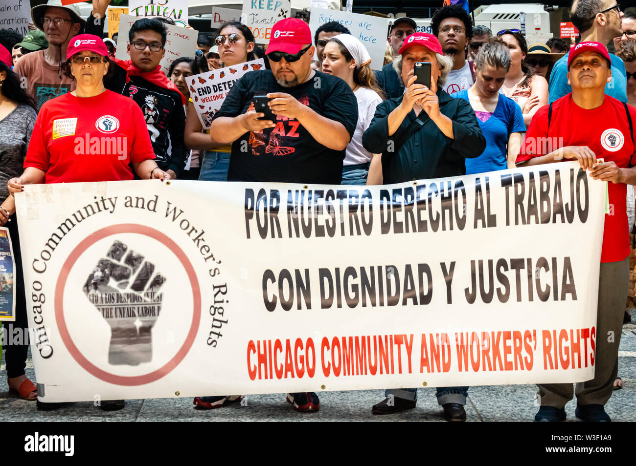 Downtown, Chicago-July 13, 2019: Protest gegen Einwanderung und Grenzschutz. Chicago Gemeinschaft und die Rechte der Arbeitnehmer. Stockfoto