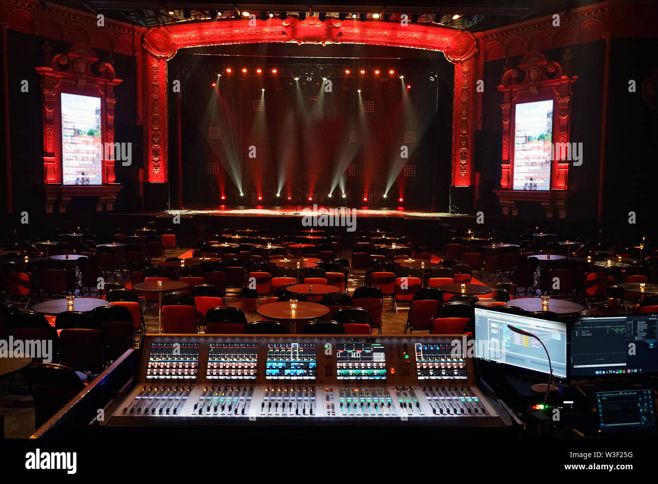 Montreal, Kanada, 1. Juli 2019. das Innere eines Music Hall in Montreal, Quebec, Kanada. Credit: Mario Beauregard/Alamy leben Nachrichten Stockfoto
